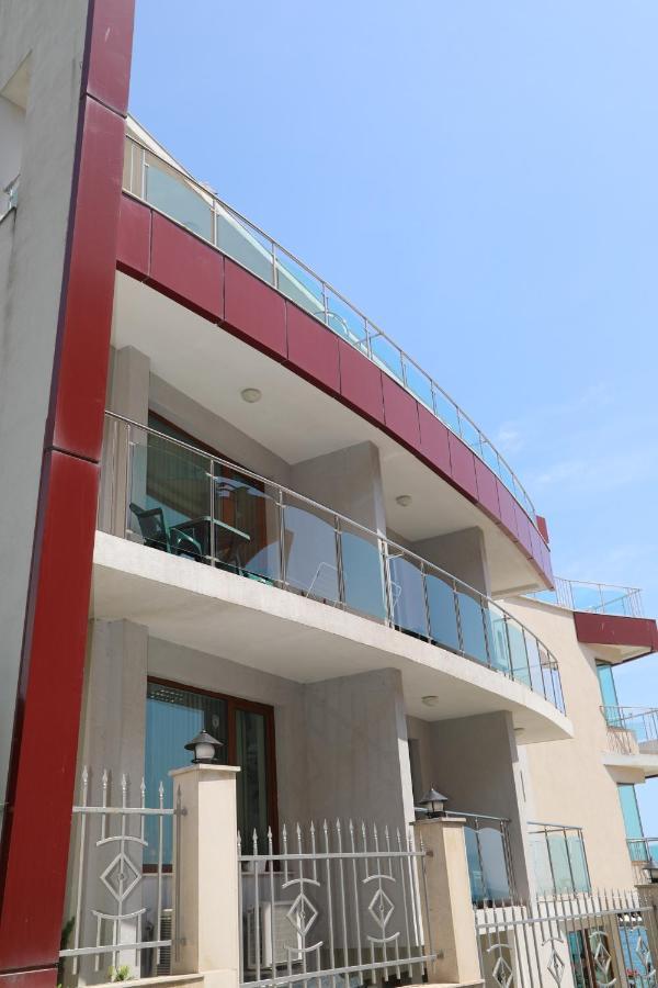 Petrov Family Hotel Nesebăr Exterior foto